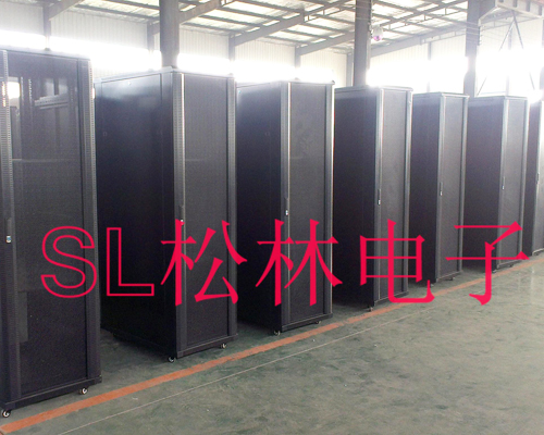 網(wǎng)絡(luò)機柜-14